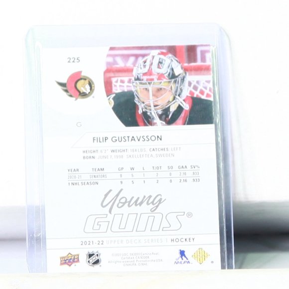 Filip Gustavsson Young Guns Upper Deck Rookie Card 2021/22 Card #225 Senators - Picture 2 of 2